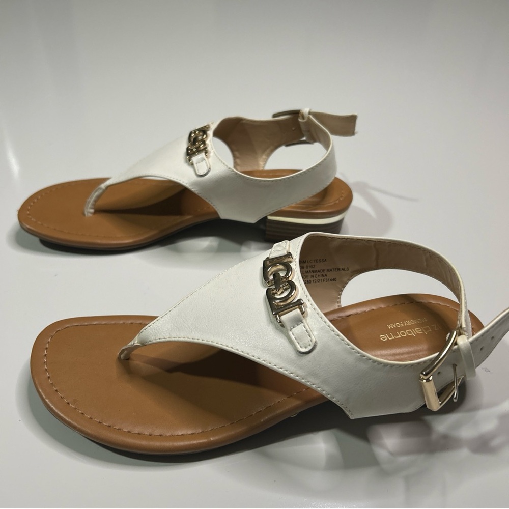 Liz Claiborne Tessa Sandals Shoes Women’s 8.5 White T-Strap Metal Decor Casual - Picture 4 of 10